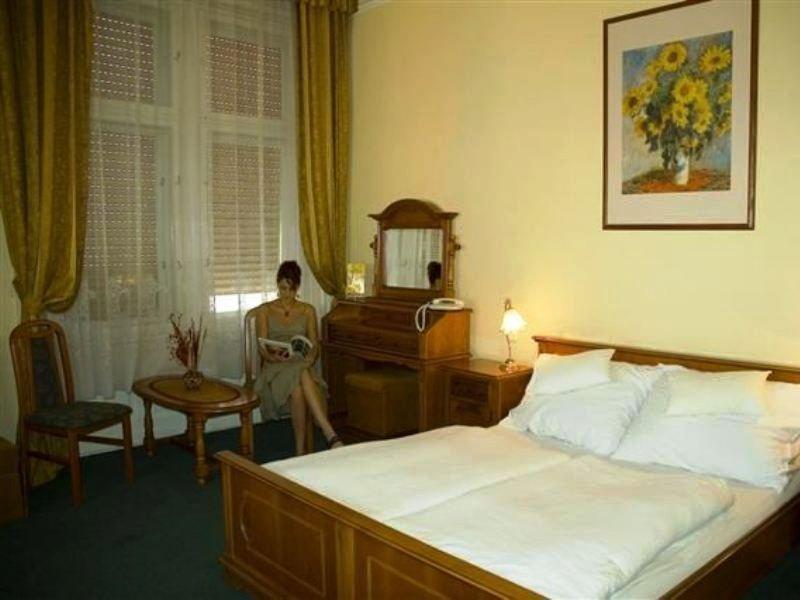 City Hotel Unio Superior Budapest Luaran gambar